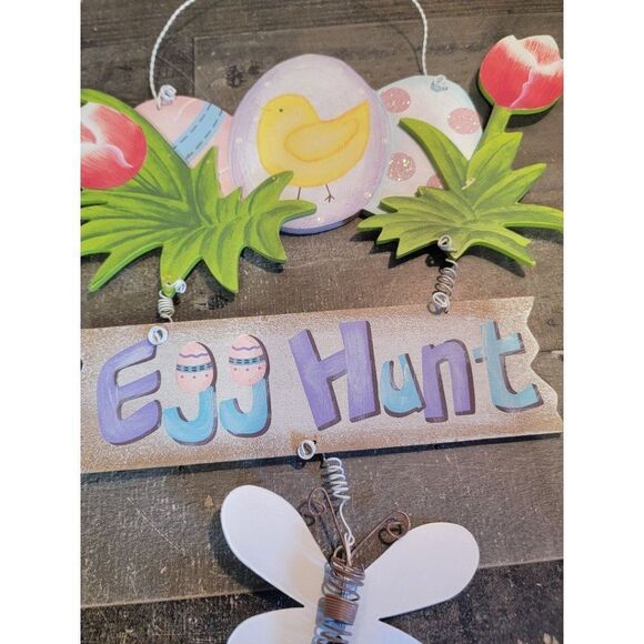 Wooden Easter egg hunt chick flower butterfly sign decor spring - Picture 2 of 3